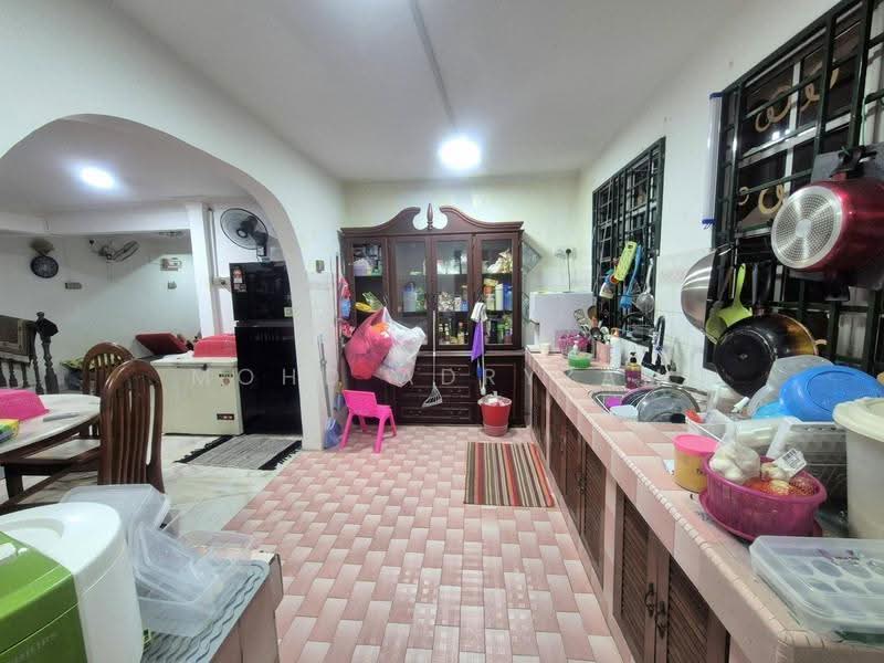 Cluster House for Sale in Seksyen 17 (Shah Alam) - Mohd Adryzam - Kitchen - PropertyGuru.com.my