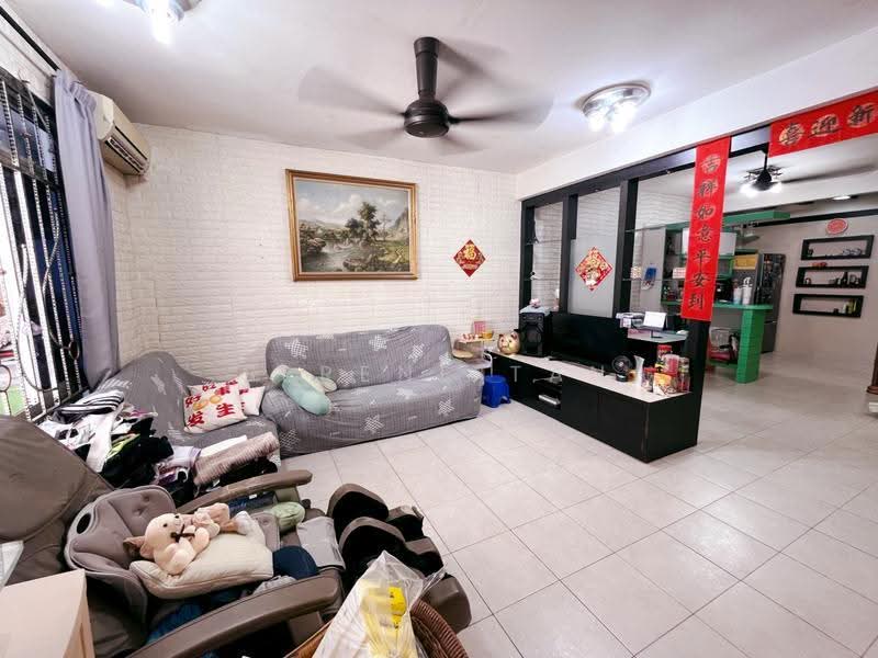2-storey Terraced House for Sale in Mutiara Rini (Skudai) - Serene Tan - Living Room - PropertyGuru.com.my