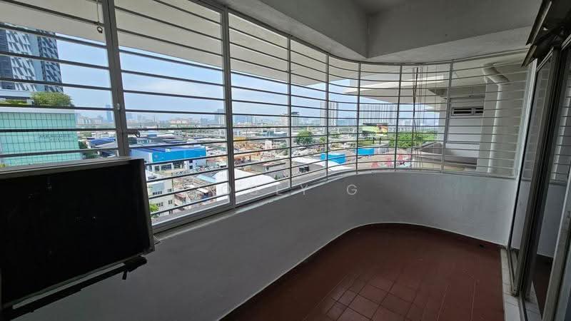 Pangsapuri untuk Dijual di Sri Mutiara - Tobey G - Balcony - PropertyGuru.com.my