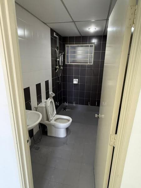 Service Residence for Rent at Koi Kinrara - Yvonne Lim - Bathroom - PropertyGuru.com.my