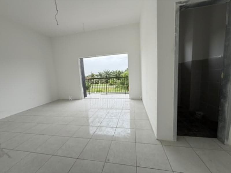 2-storey Terraced House for Sale in Bandar Putera 2 (Klang) - Klaus Teo - Living Room - PropertyGuru.com.my