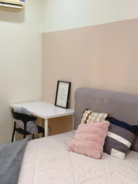 Condominium for Rent at Royal Domain Sri Putramas 2 - Abigail Tee - Bedroom - PropertyGuru.com.my