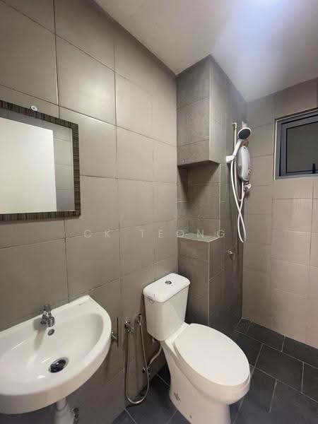 Kondominium untuk Disewa di Sky Awani Residensi 3 - CK Teong - Bathroom - PropertyGuru.com.my