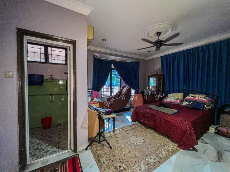 Rumah Banglo untuk Dijual di Bandar Rinching (Semenyih) - Izzat Zamros - Bedroom - PropertyGuru.com.my
