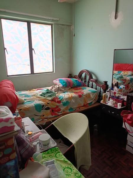 Condominium for Sale at Seri Mas Condominium - Michelle Tan - Bedroom - PropertyGuru.com.my