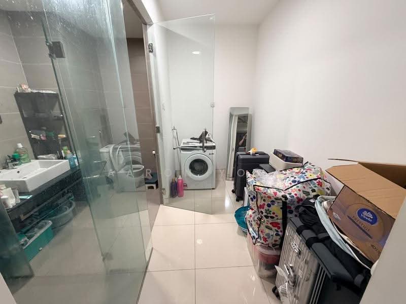 Service Residence for Sale at Arnica @ Tropicana Gardens - Aaron Yong - Bathroom - PropertyGuru.com.my
