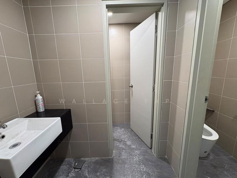 Retail Office for Sale in Cheras (Selangor) - Wallace Yap - Bathroom - PropertyGuru.com.my