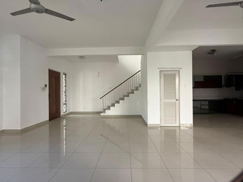Semi-Detached House for Sale in Bandar Parklands (Klang) - Jun Lee - PropertyGuru.com.my