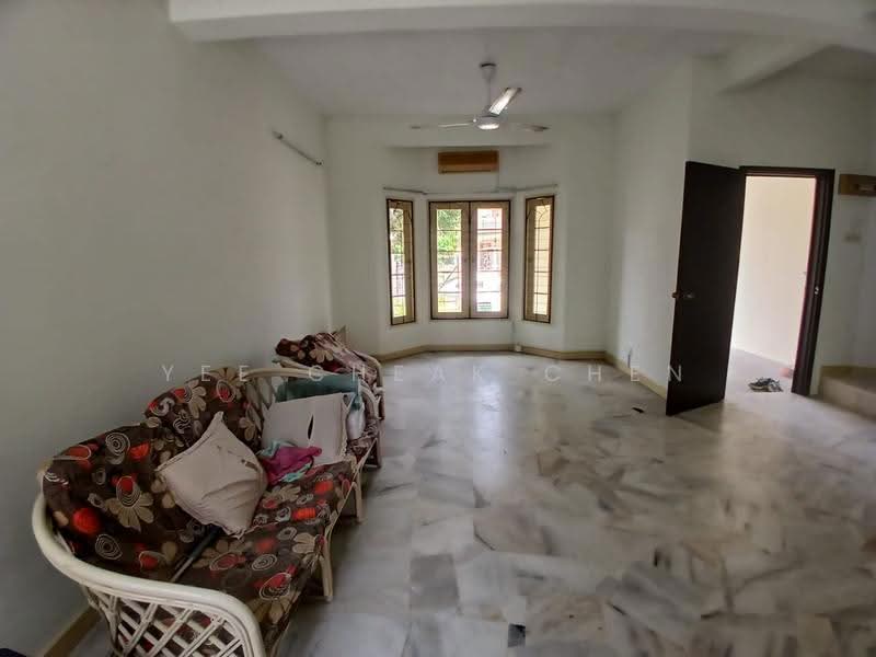 2-storey Terraced House for Rent in Usj 6 (Subang Jaya) - Yee Cheak Chen - Living Room - PropertyGuru.com.my