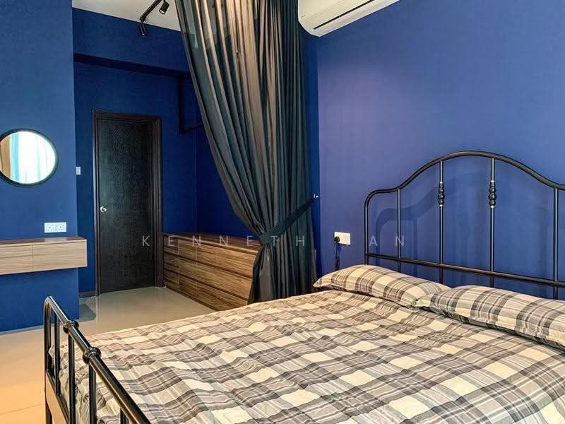 Kediaman Servis untuk Dijual di Molek Regency - Kenneth Tan - Bedroom - PropertyGuru.com.my