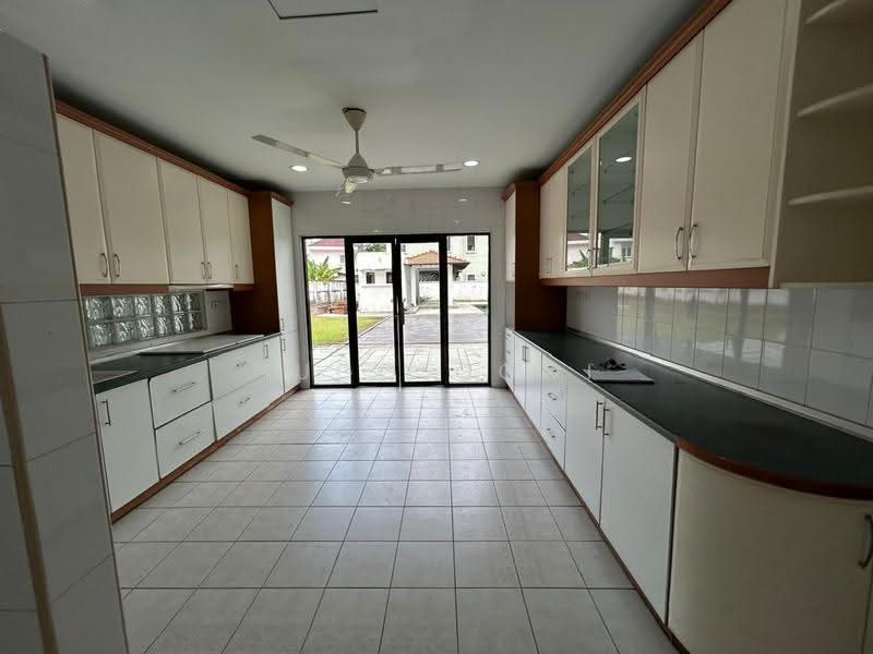 Rumah Banglo untuk Dijual di KLCC (KL City Centre) - Hugo Gooi - Kitchen - PropertyGuru.com.my
