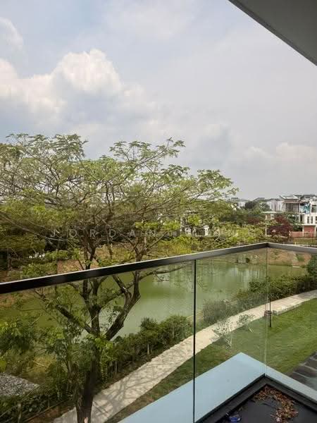 Rumah Berkembar untuk Dijual di Taman Molek (Johor Bahru) - Jordan Wong - Balcony - PropertyGuru.com.my