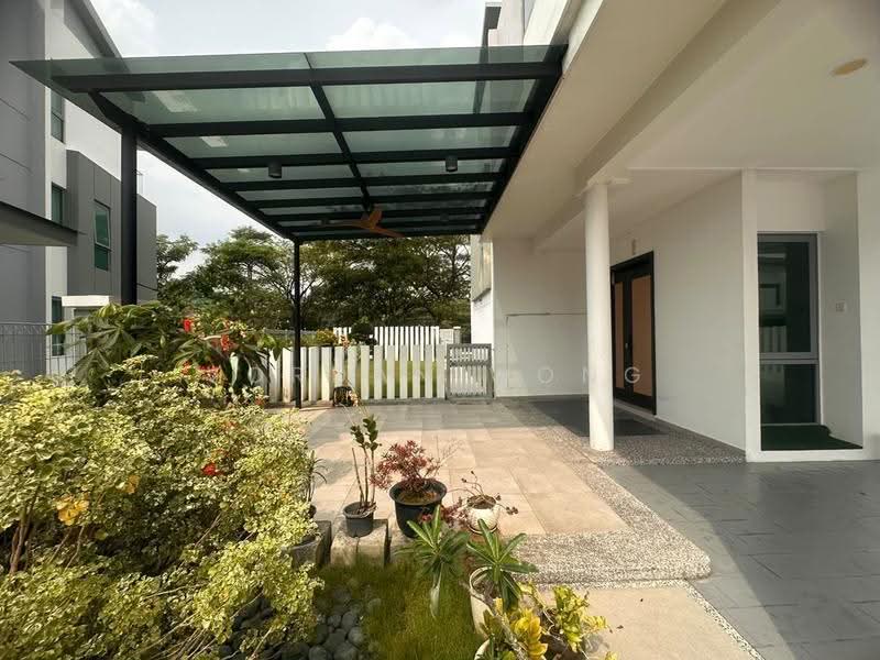 Rumah Berkembar untuk Dijual di Taman Molek (Johor Bahru) - Jordan Wong - Exterior - PropertyGuru.com.my