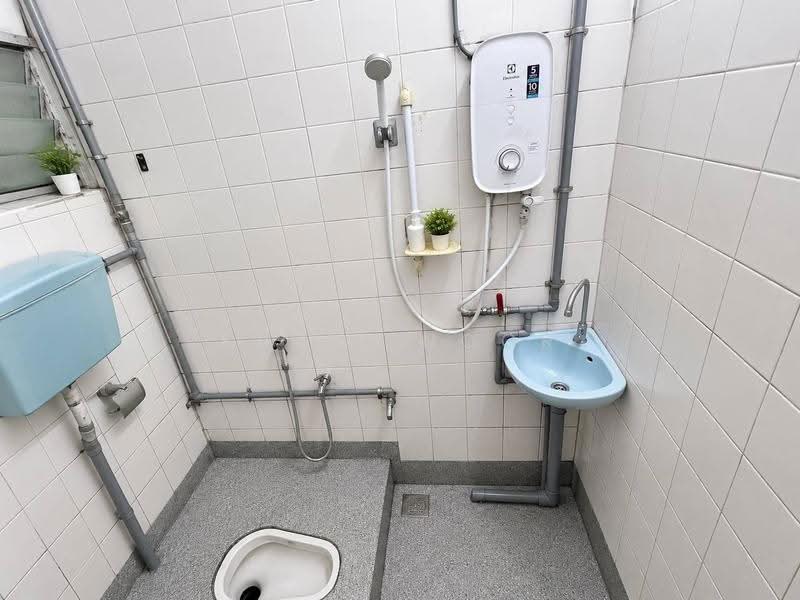 2-storey Terraced House for Sale in Taman Bukit Idaman (Selayang) - Fazie Noor - Bathroom - PropertyGuru.com.my