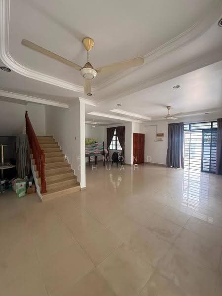 2-storey Terraced House for Rent in Bayan Lepas (Penang) - Desmond Chuah - Living Room - PropertyGuru.com.my