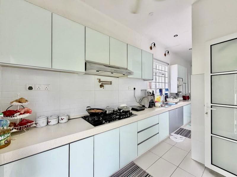 2-storey Terraced House for Sale in Bandar Baru Enstek (Bandar Enstek) - Shafiq Amerudin - Kitchen - PropertyGuru.com.my