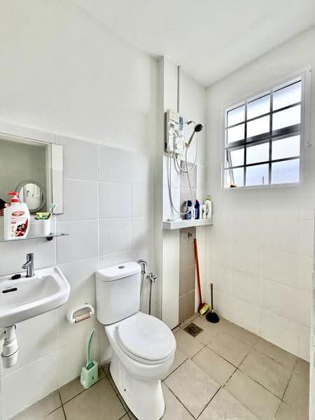 2-storey Terraced House for Sale in Bandar Baru Enstek (Bandar Enstek) - Shafiq Amerudin - Bathroom - PropertyGuru.com.my