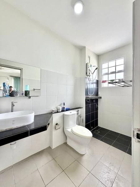 2-storey Terraced House for Sale in Bandar Baru Enstek (Bandar Enstek) - Shafiq Amerudin - Bathroom - PropertyGuru.com.my
