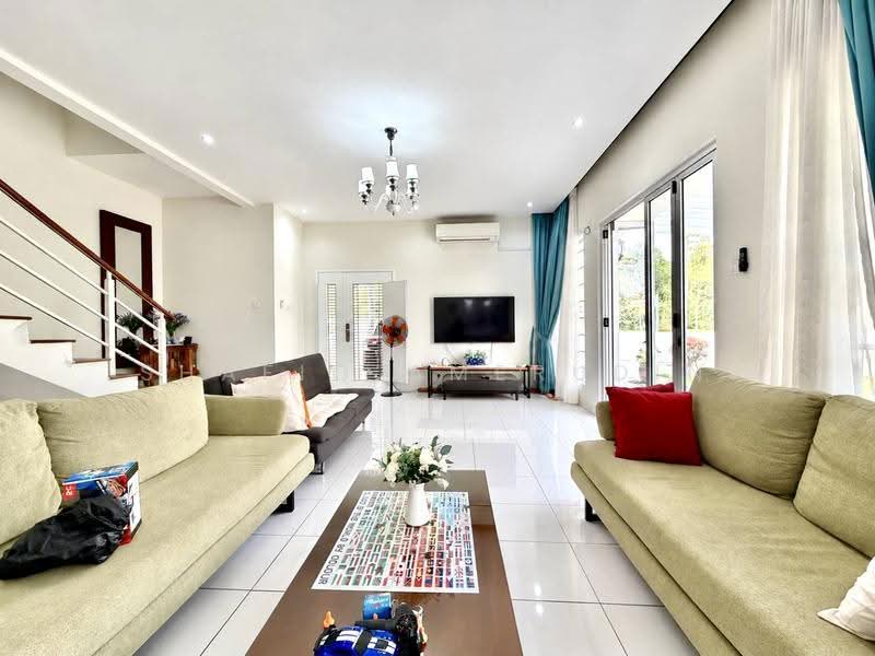 2-storey Terraced House for Sale in Bandar Baru Enstek (Bandar Enstek) - Shafiq Amerudin - Living Room - PropertyGuru.com.my