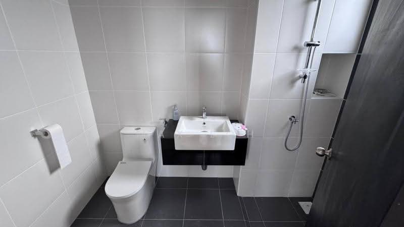 Cluster House for Sale in Eco Botanic (Iskandar Puteri (Nusajaya)) - Max Loh - Bathroom - PropertyGuru.com.my