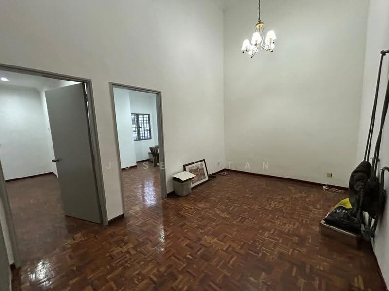 2-storey Terraced House for Sale in Puchong (Selangor) - Joseph Tan - Living Room - PropertyGuru.com.my