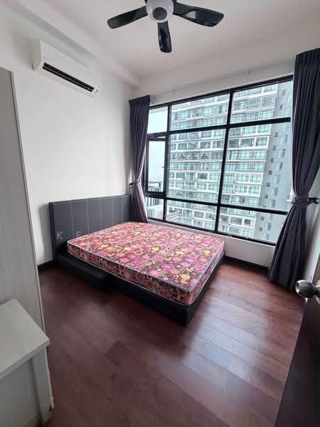 Kediaman Servis untuk Disewa di Molek Regency - Kenneth Tan - Bedroom - PropertyGuru.com.my
