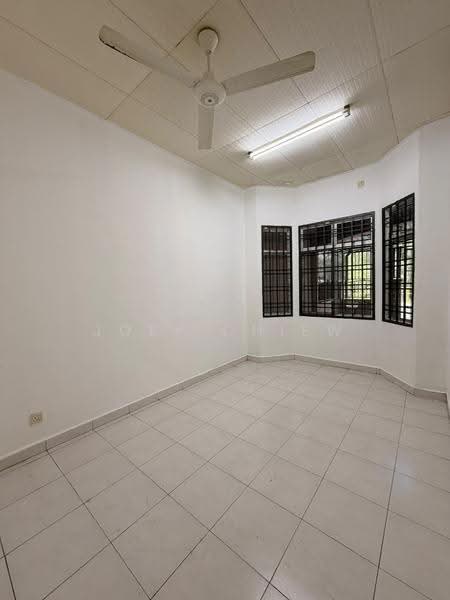 Rumah Teres 1-Tingkat untuk Dijual di Taman Bestari Indah (Ulu Tiram) - Joey Chiew - PropertyGuru.com.my