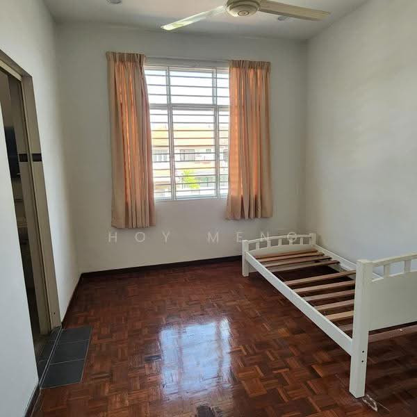 Terraced House for Rent in Kampung Sungai Nibong (Bayan Lepas) - Hoy Meng - Bedroom - PropertyGuru.com.my