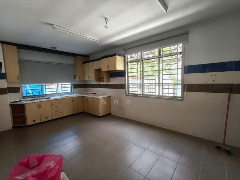 Semi-Detached House for Sale in Taman Evergreen Heights (Batu Pahat) - NGO - Kitchen - PropertyGuru.com.my