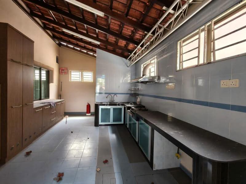Semi-Detached House for Sale in Taman Evergreen Heights (Batu Pahat) - NGO - Kitchen - PropertyGuru.com.my