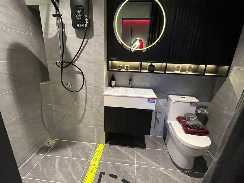 Kediaman Servis untuk Dijual di PV 22 Residences - Huei Ling - Bathroom - PropertyGuru.com.my