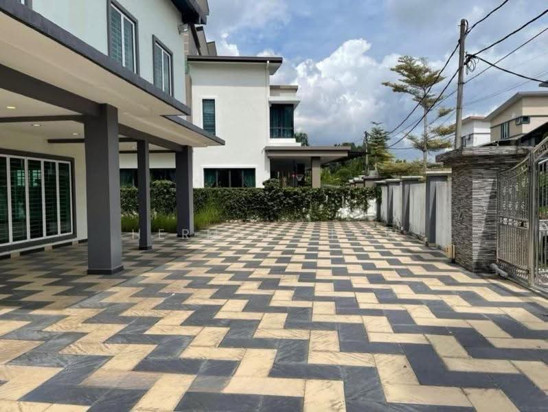Bungalow House for Sale in Taman Bukit Meringin (Kajang) - Herman Thow - Exterior - PropertyGuru.com.my