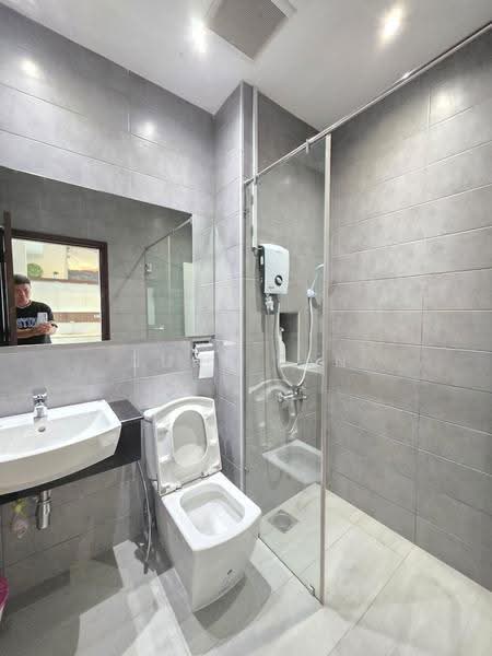 Service Residence for Rent at Paragon Suites @ CIQ - June Tan - PropertyGuru.com.my