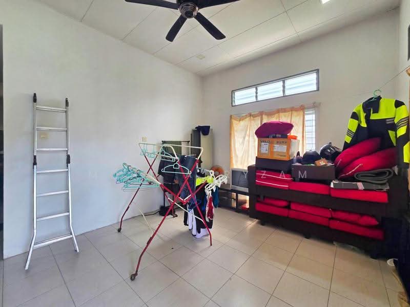 Rumah Berkembar untuk Dijual di Seksyen 30 (Shah Alam) - Mohd Adryzam - PropertyGuru.com.my