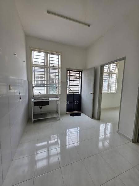 Rumah Teres 1-Tingkat untuk Dijual di Bandar Putera Indah (Batu Pahat) - NGO - Kitchen - PropertyGuru.com.my