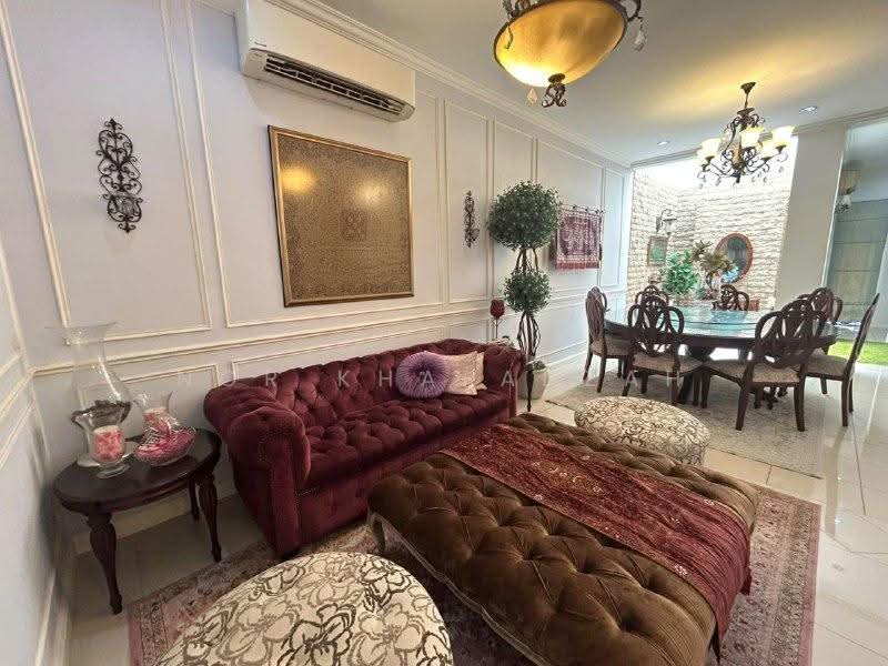 Rumah Teres 2-Tingkat untuk Dijual di Bukit Jelutong (Shah Alam) - Nor Khafadzah - Living Room - PropertyGuru.com.my