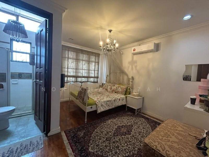 Rumah Teres 2-Tingkat untuk Dijual di Bukit Jelutong (Shah Alam) - Nor Khafadzah - Bedroom - PropertyGuru.com.my