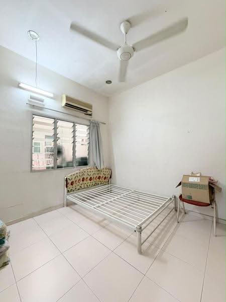 1-storey Terraced House for Sale in Taman Abad (Johor Bahru) - Ziyan Liew - Bedroom - PropertyGuru.com.my