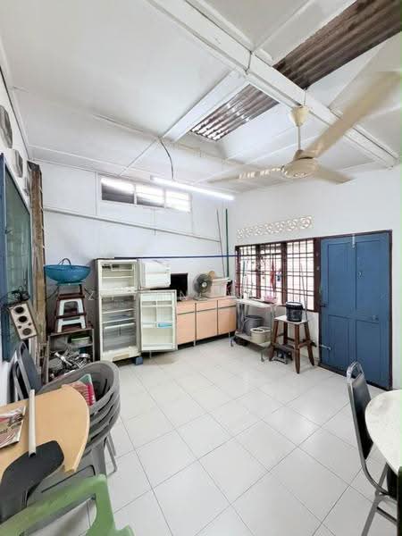 1-storey Terraced House for Sale in Taman Abad (Johor Bahru) - Ziyan Liew - Kitchen - PropertyGuru.com.my