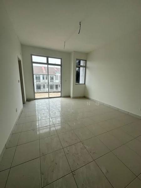 2-storey Terraced House for Sale in Taman Bestari Perdana (Pasir Gudang) - Larry Ng - Living Room - PropertyGuru.com.my
