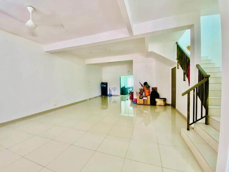 Rumah Teres 2-Tingkat untuk Dijual di Bandar Baru Sri Klebang (Chemor) - Fatin . - Living Room - PropertyGuru.com.my