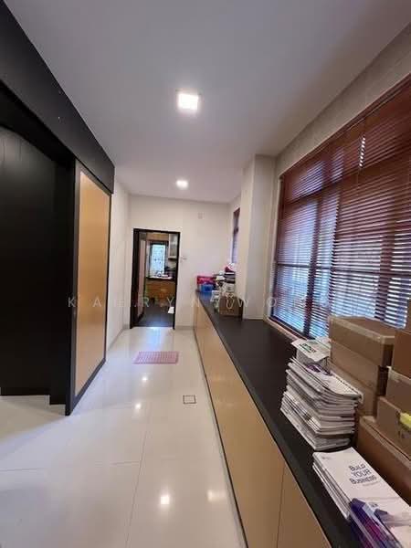 2-storey Terraced House for Sale in Sungai Long (Bandar Sungai Long) - Kaeryn Wong - Corridor - PropertyGuru.com.my