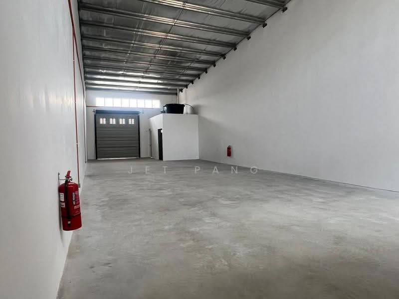 Factory for Rent in Taman Legenda Putra (Kulai) - Jet Pang - Exterior - PropertyGuru.com.my