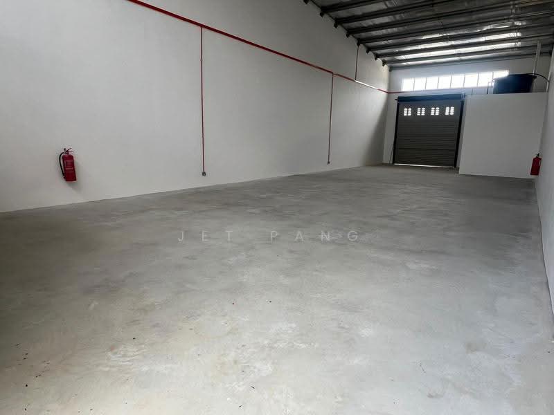 Factory for Rent in Taman Legenda Putra (Kulai) - Jet Pang - Interior - PropertyGuru.com.my