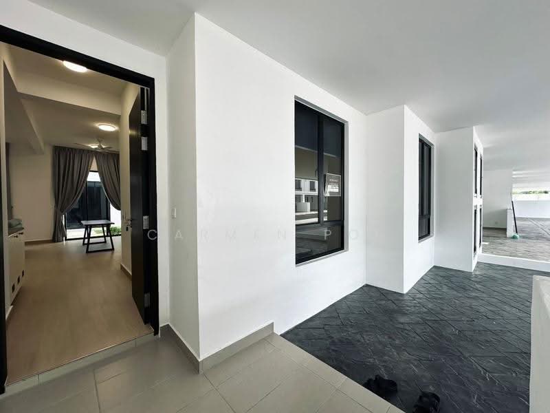Rumah Teres 2-Tingkat untuk Disewa di Bandar Cassia (Batu Kawan) - Carmen Por - Entrance - PropertyGuru.com.my