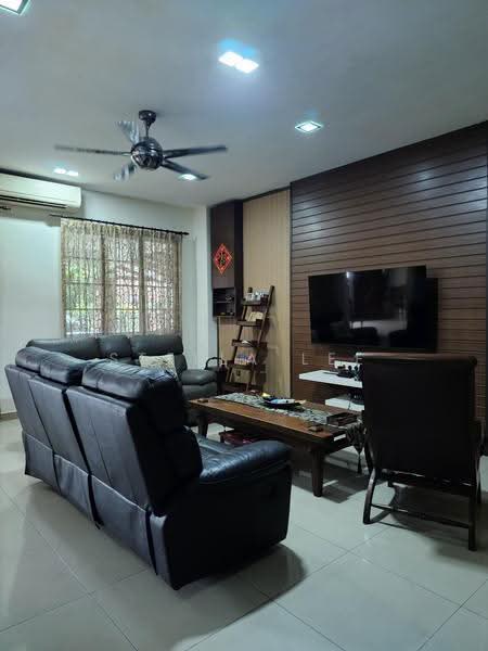 Rumah Berkembar untuk Dijual di Bandar Sungai Long (Selangor) - Stella Lee - Living Room - PropertyGuru.com.my