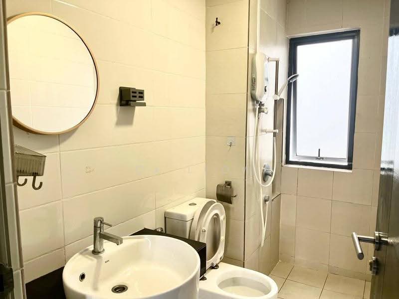 Kediaman Servis untuk Disewa di Residences @ 1 Tebrau - Ck Leow - Bathroom - PropertyGuru.com.my