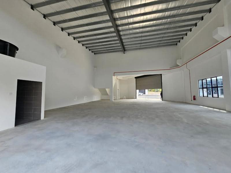 Factory for Rent in Taman Lagenda Putra (Kulai) - Jet Pang - Exterior - PropertyGuru.com.my