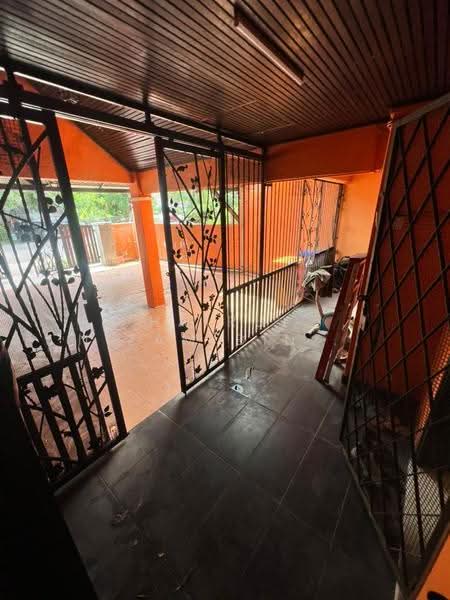 2-storey Terraced House for Sale in Shah Alam (Selangor) - Hairul Nizam Bin Mohd Hakim - Entrance - PropertyGuru.com.my
