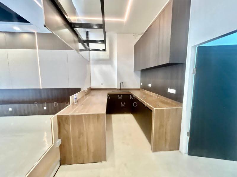 Kediaman Servis untuk Dijual di Cerrado Residence @ Southville City - Muhammad Ridhwan Mohd Huzairi - Kitchen - PropertyGuru.com.my
